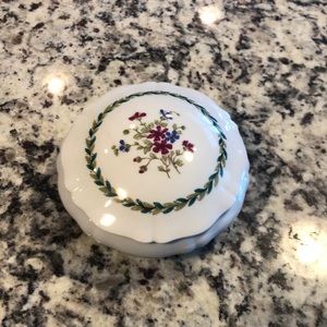 Haviland Limoges trinket box